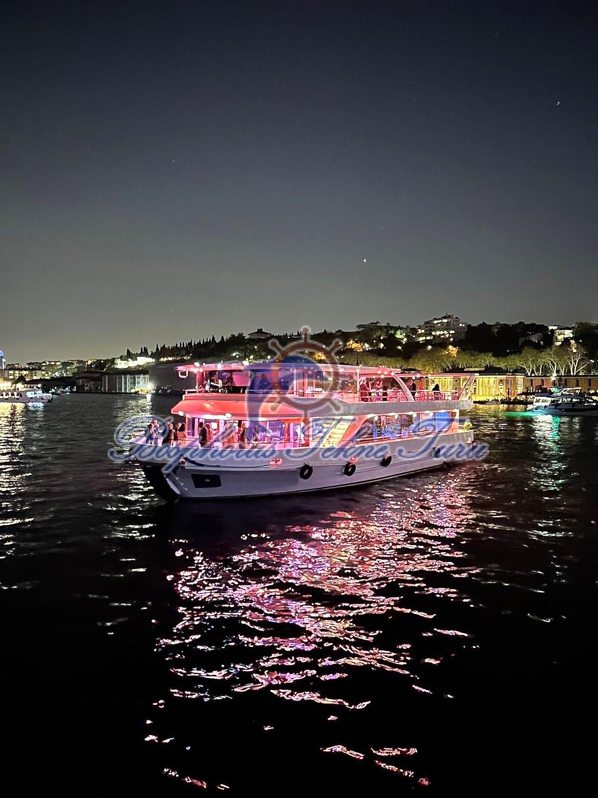 2025’te Unutulmaz Bir Yaz Düğünü: Bosphorus Tekne Turu İle Boğaz’da Hayallerinizi Gerçekleştirin
